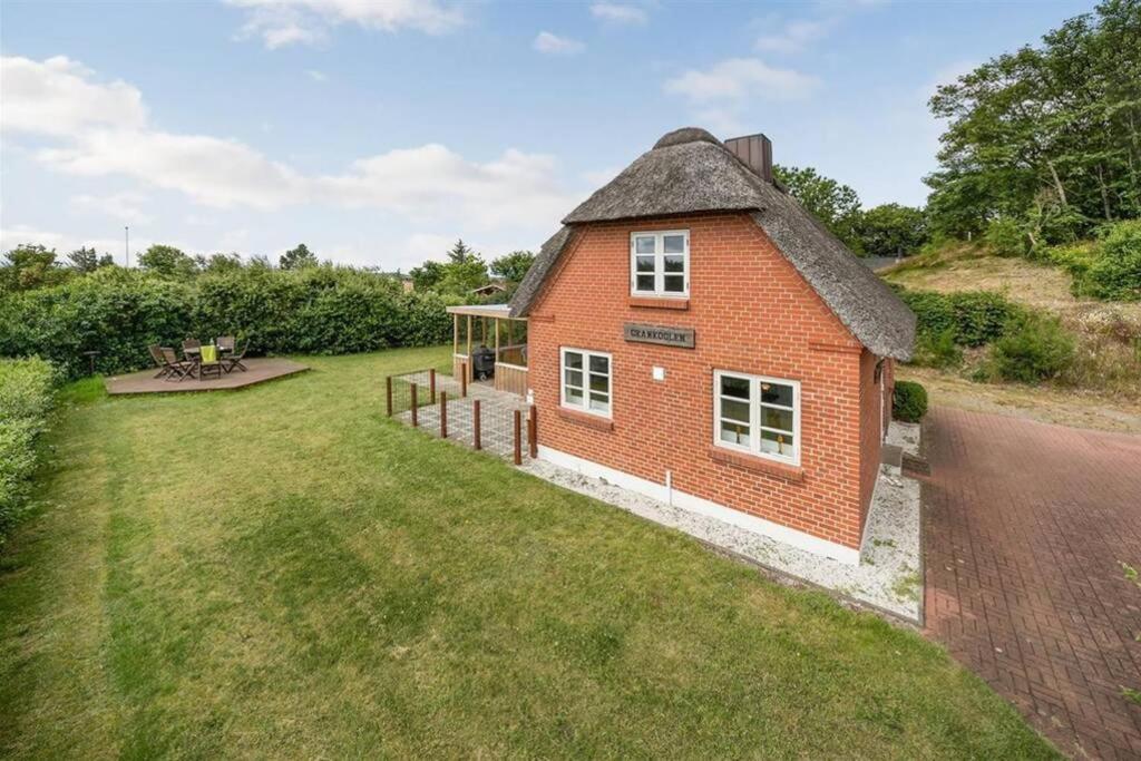 Thatched Holiday Home In Struer, Jutland With A View Dış mekan fotoğraf