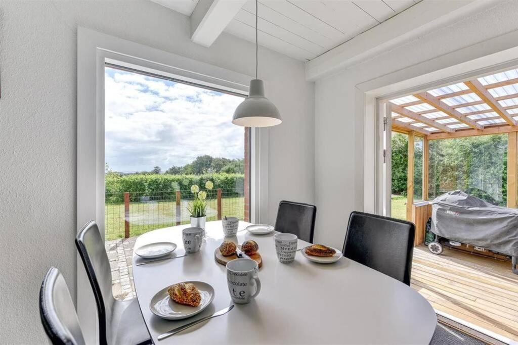 Thatched Holiday Home In Struer, Jutland With A View Dış mekan fotoğraf