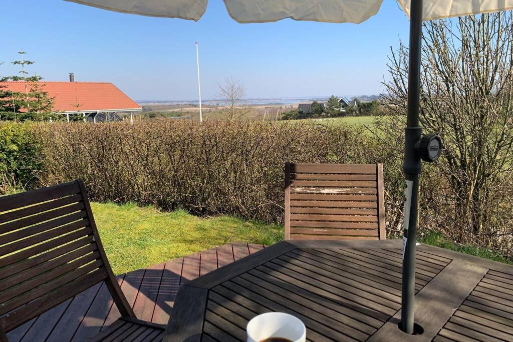 Thatched Holiday Home In Struer, Jutland With A View Dış mekan fotoğraf